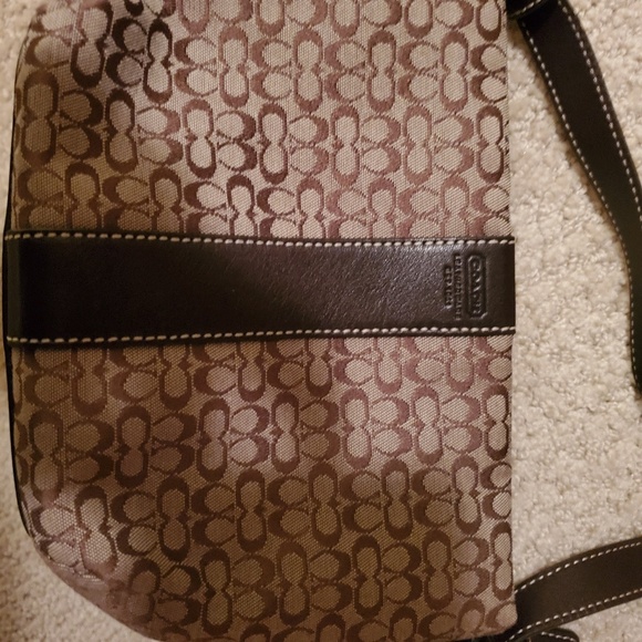 Coach Handbags - Coach purse brown Coach Handbags - Coach purse brown